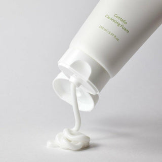 Schiuma detergente alla centella