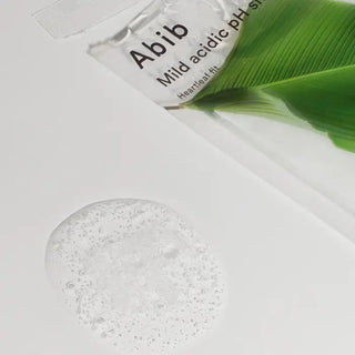 Maschera in tessuto con pH leggermente acido Heartleaf Fit
