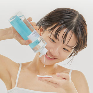 Acqua micellare detergente alla niacinamide a basso pH