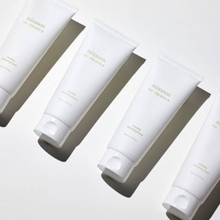 Schiuma detergente alla centella